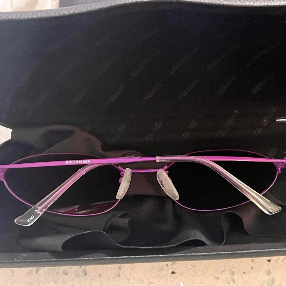Balenciaga Sunglasses - Picture 3 of 3